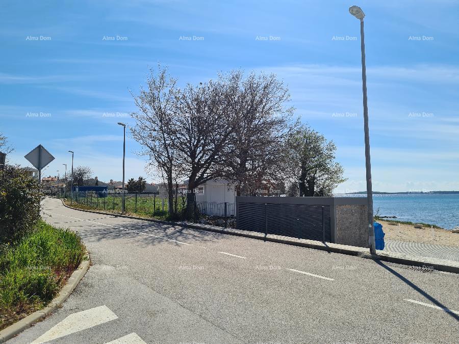 Medulin, Pošesi, samostojna vila 50 m od plaže.