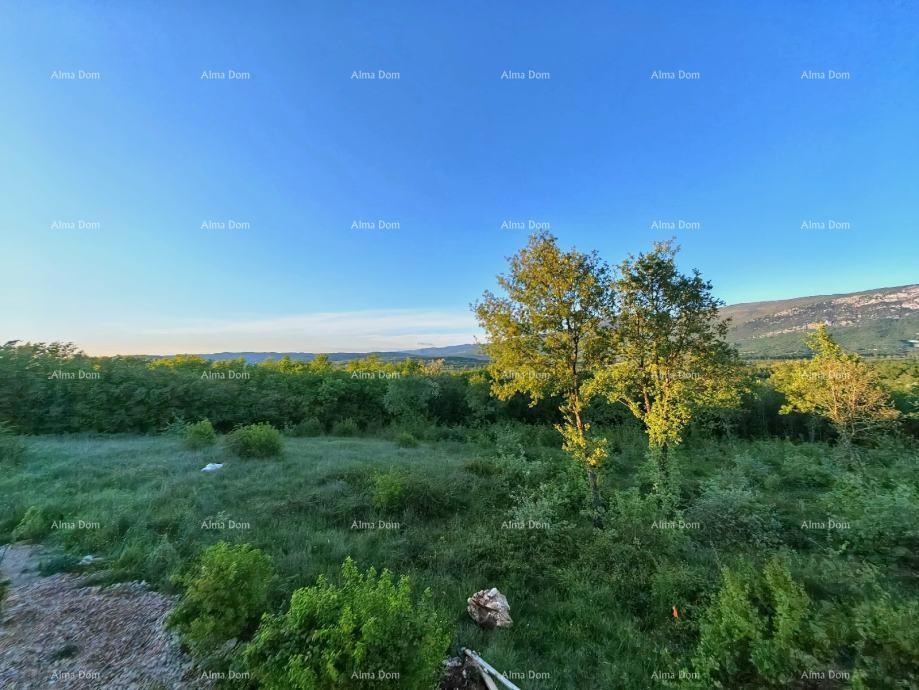 Građevinsko zemljište 948 m² – Kršan, atraktivna lokacija s pogledom