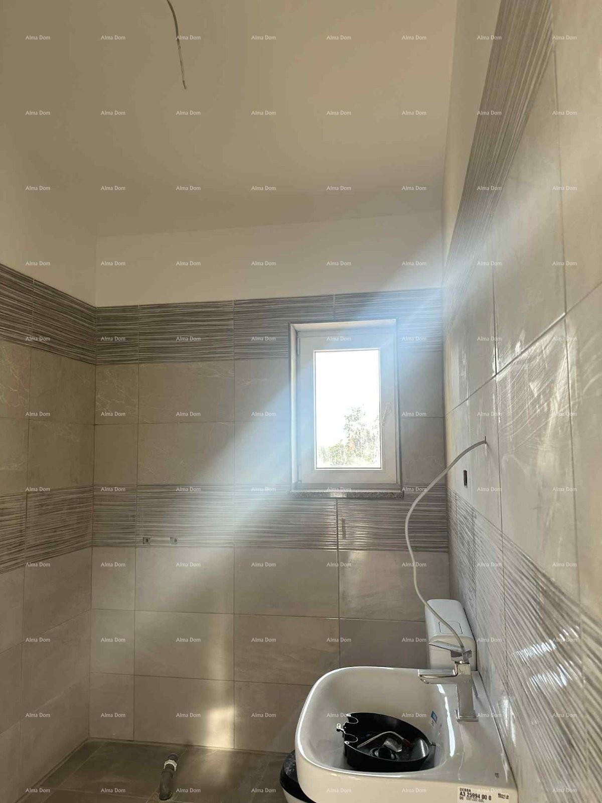 JURŠIĆI – Hiša z bazenom v bližini Juršićev