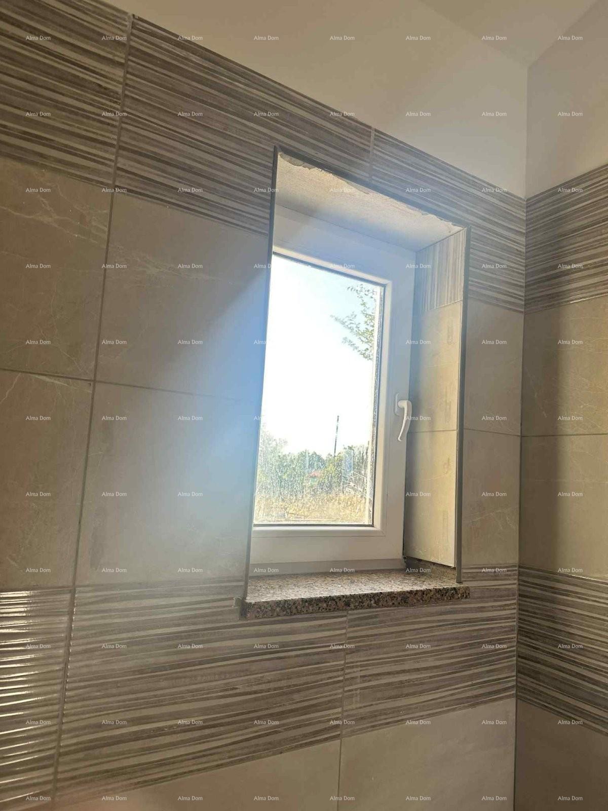 JURŠIĆI – Hiša z bazenom v bližini Juršićev