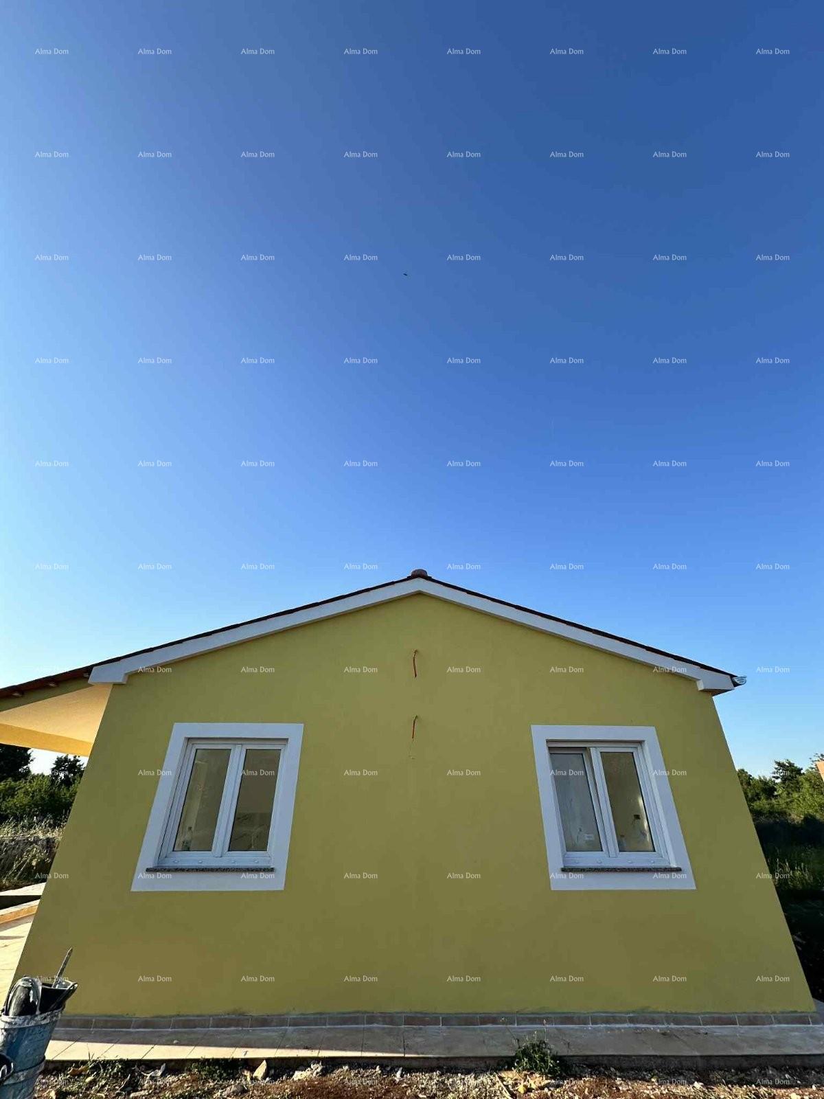 JURŠIĆI – Hiša z bazenom v bližini Juršićev