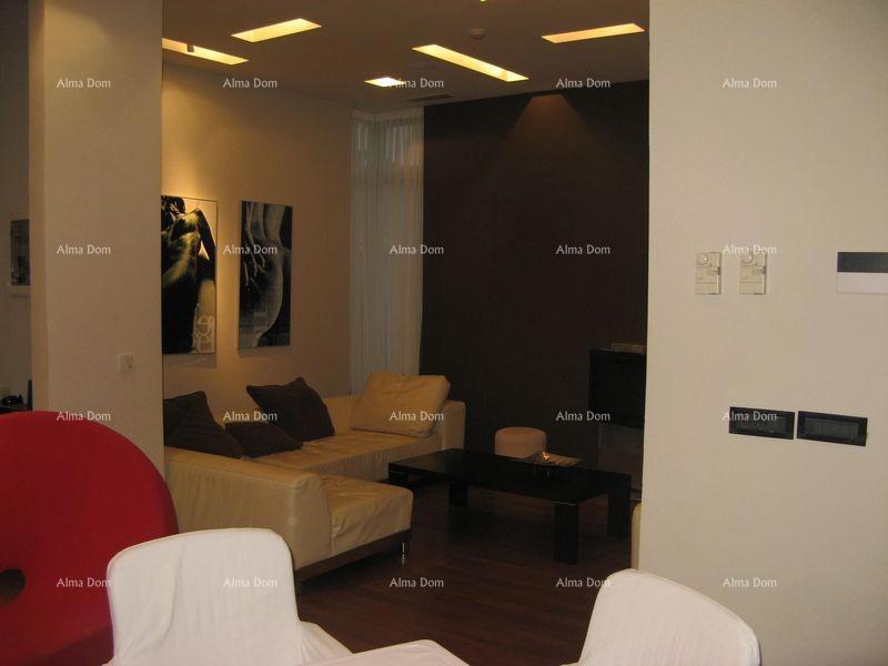 Na prodaju – Luksuzna vila 60 m od morja, Peščena uvala