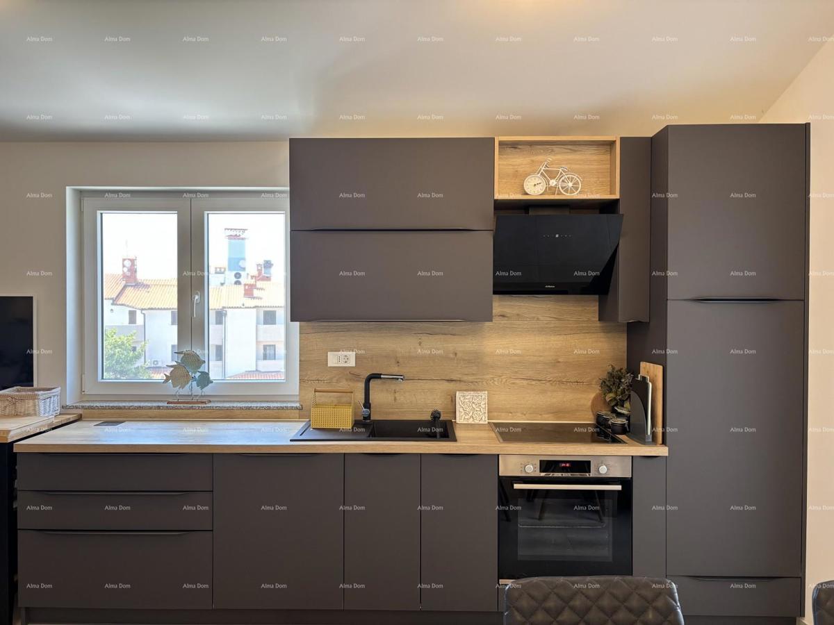 PEROJ – Sodobno stanovanje z razgledom na morje — le 800 m od plaže