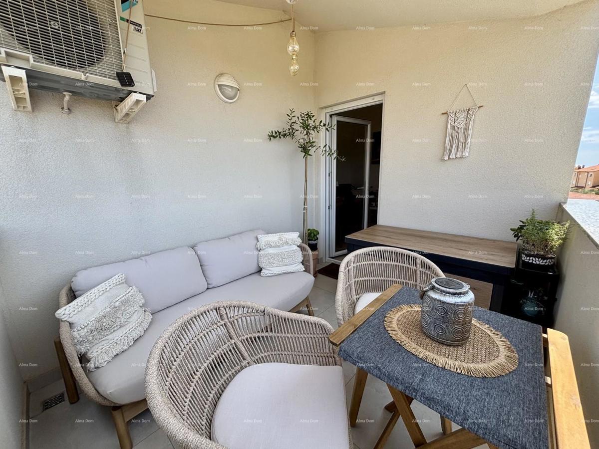 PEROJ – Sodobno stanovanje z razgledom na morje — le 800 m od plaže