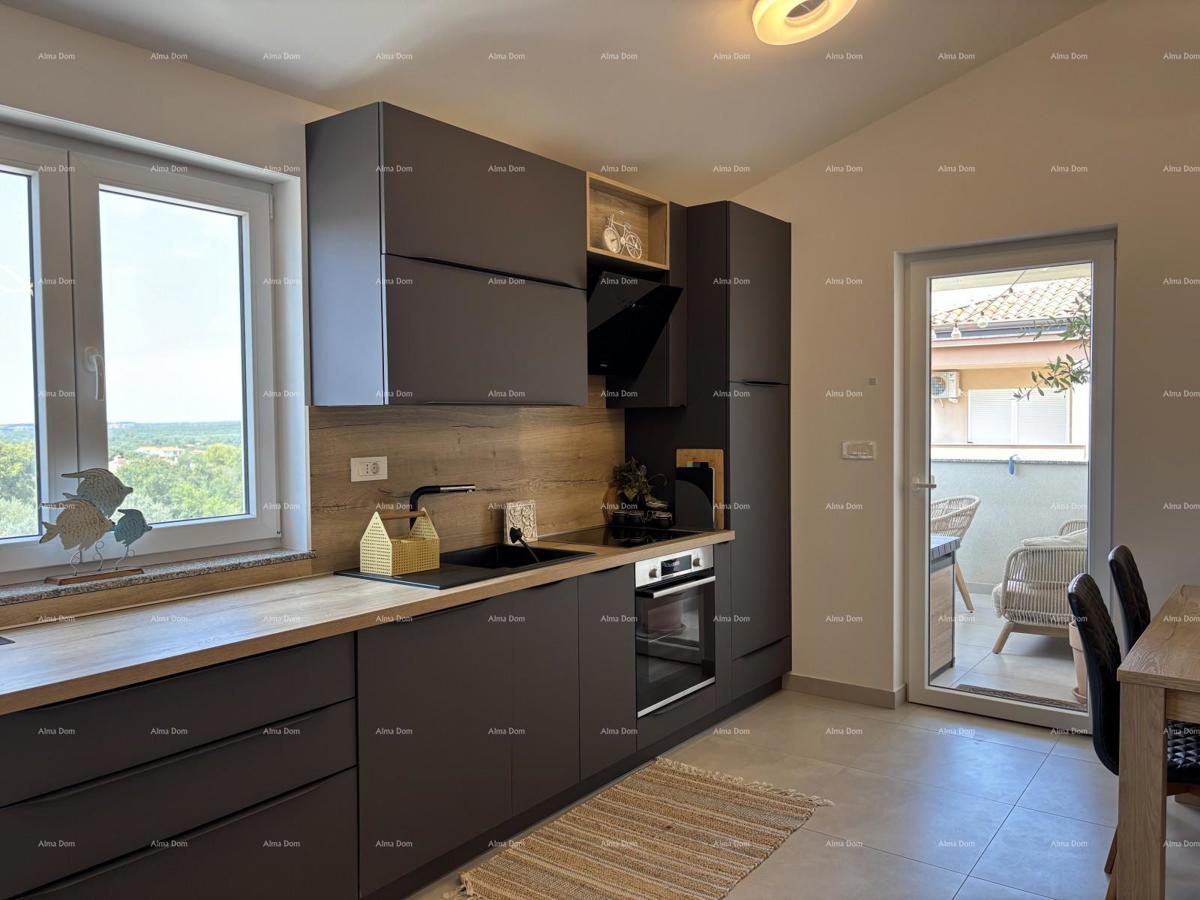 PEROJ – Sodobno stanovanje z razgledom na morje — le 800 m od plaže