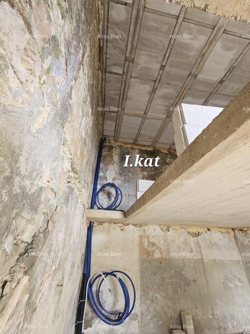 Istarska kamena hiša s pogledom na morje – Buja