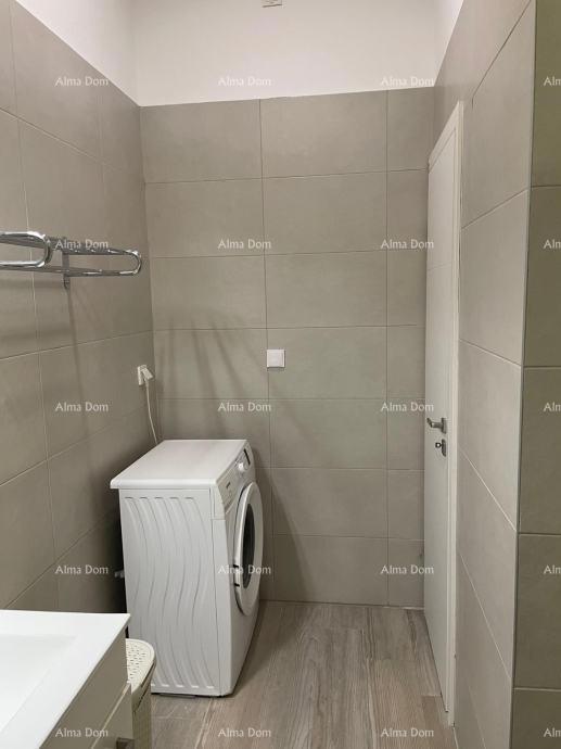 Pula – Renoviran stan na Verudi, idealna lokacija ob morju in centru