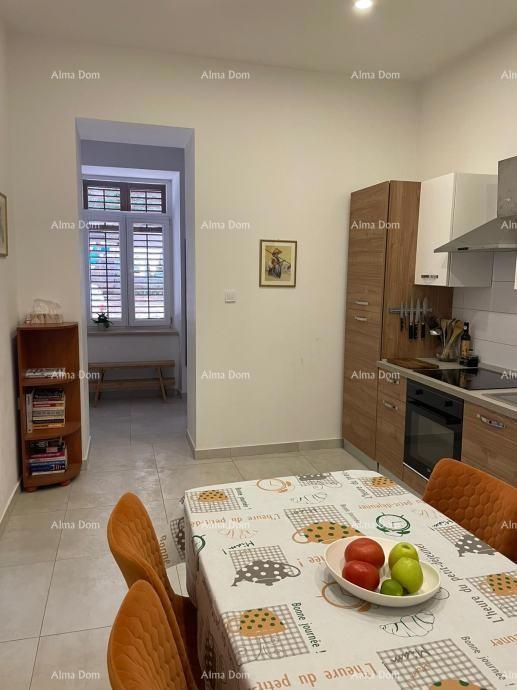 Pula – Renoviran stan na Verudi, idealna lokacija ob morju in centru