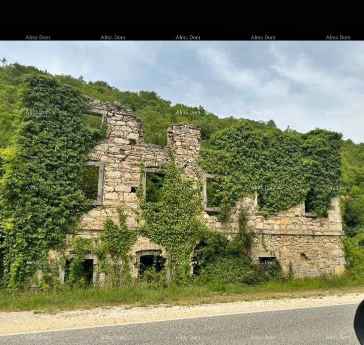 Kamena starina z velikim zemljiščem – Buzet