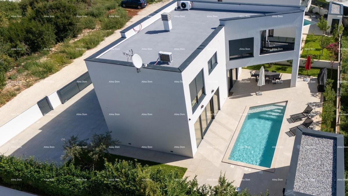 Perfect Family House with Pool in Banjole, Close to the Beach and Nature