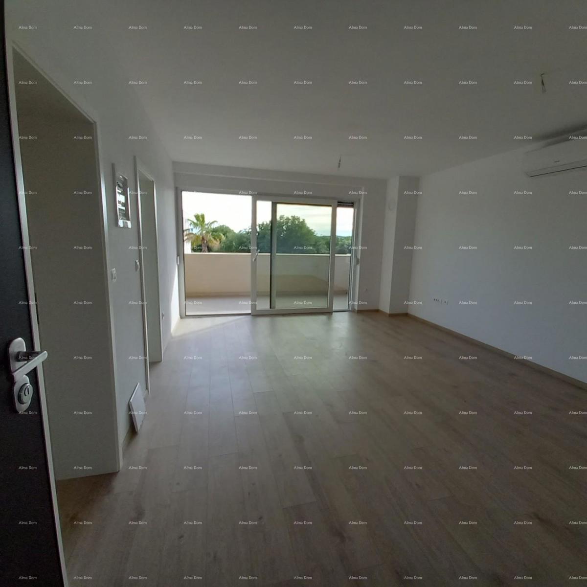 Novogradnja! Prodaja stanovanja z dvema spalnicama in garažo. Blizu morja! Medulin!