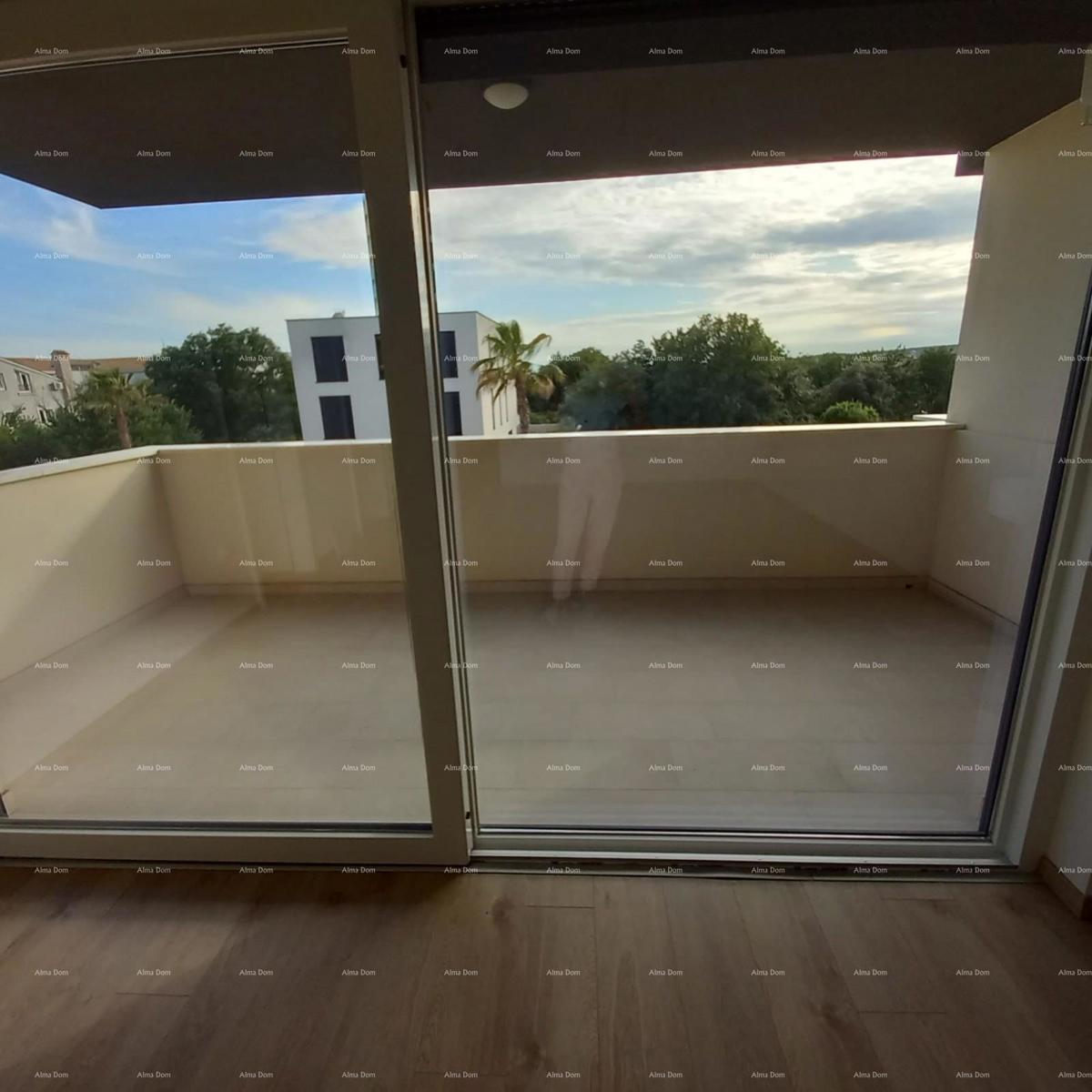 Novogradnja! Prodaja stanovanja z dvema spalnicama in garažo. Blizu morja! Medulin!