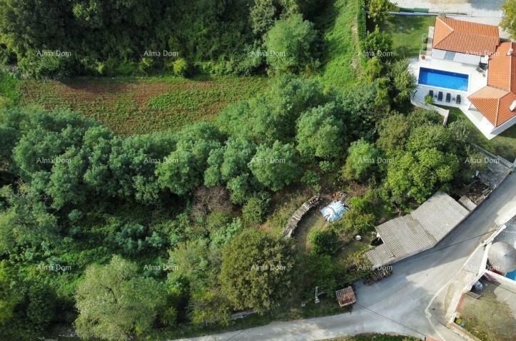 Prodaja velikega gradbenega objekta z legalizirano stavbo, Marčana!