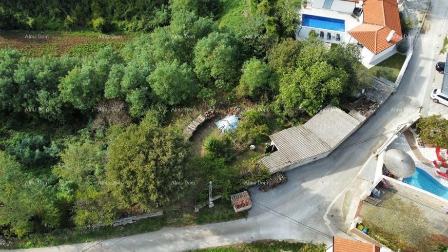 Prodaja velikega gradbenega objekta z legalizirano stavbo, Marčana!