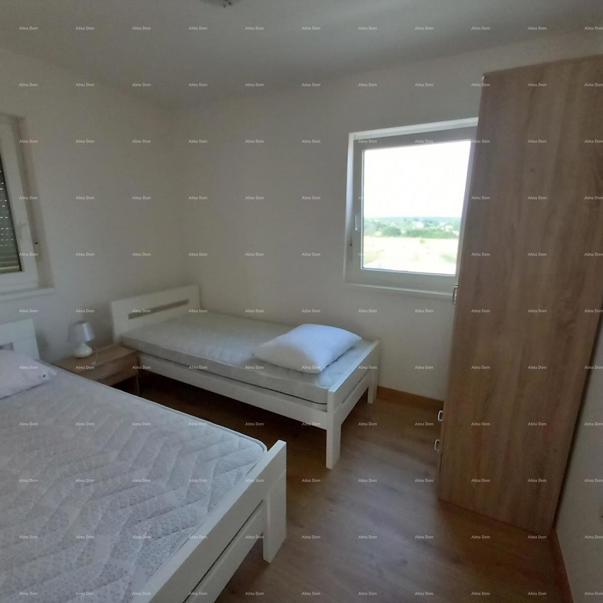 Prodaja opremljenega stanovanja s parkirnim mestom na odlični lokaciji, Fažana!