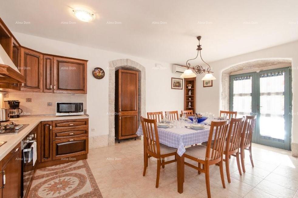 ROVINJ (okolica) - Naprodaj avtentična kamnita hiša z bazenom