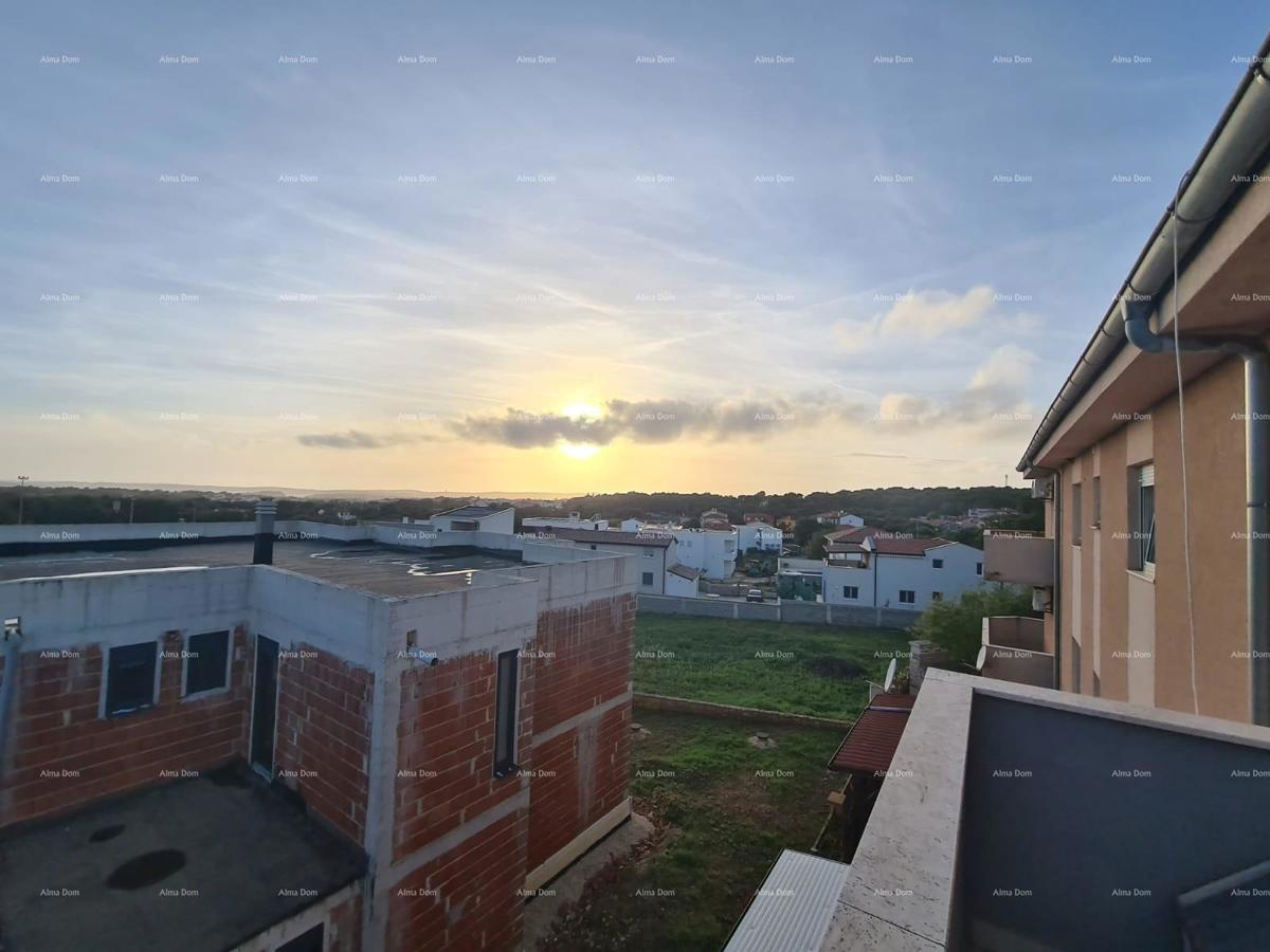 Moderan in prostoren stan s pogledom na morje – Ližnjan, 87,48 m²