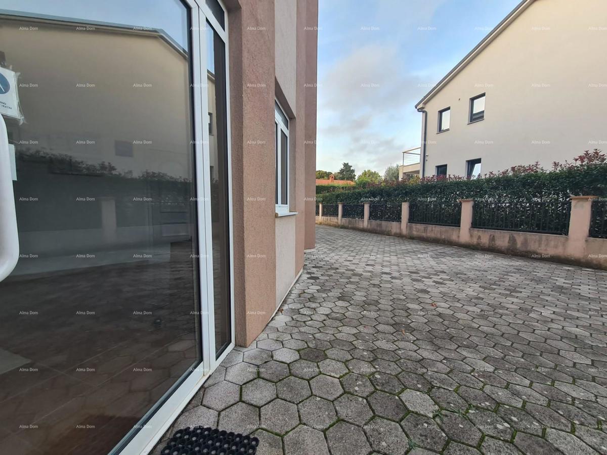 Moderan in prostoren stan s pogledom na morje – Ližnjan, 87,48 m²