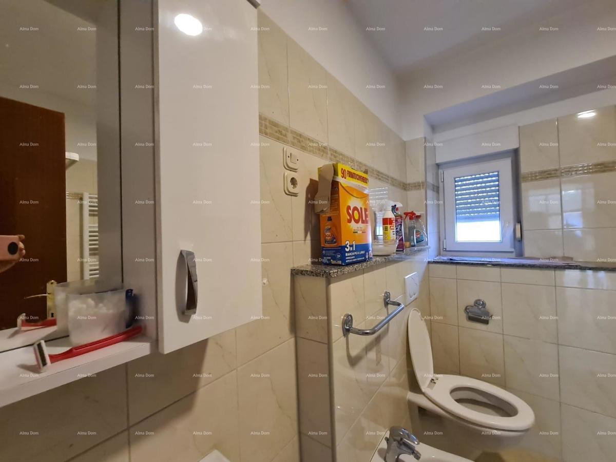 Odlična priložnost! Prodaja obnovljene hiše v središču Medulina! Pogled na morje!