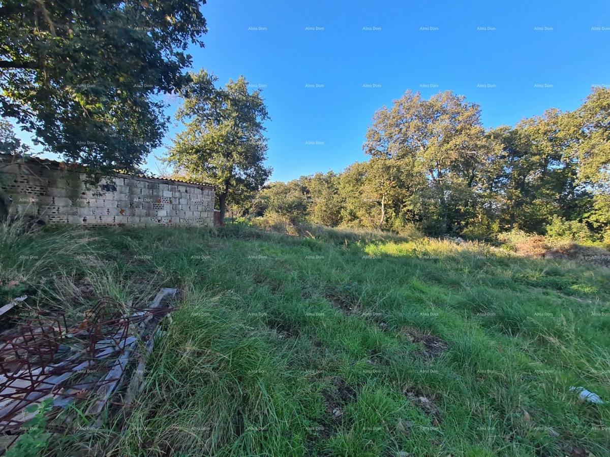 Prodaja - gradbeno zemljišče od 505m2, Ližnjan!