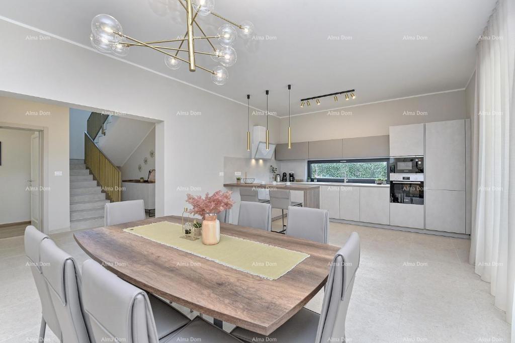 Fažana - Peroj - Čudovita vila s bazenom in pogledom na morje v bližini plaže