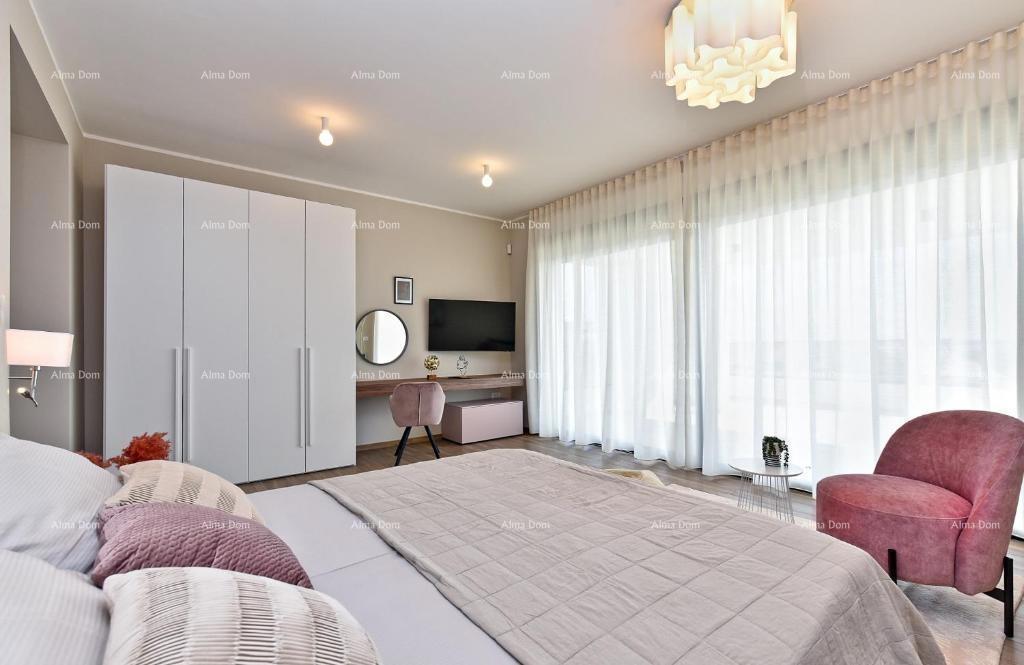 Fažana - Peroj - Čudovita vila s bazenom in pogledom na morje v bližini plaže