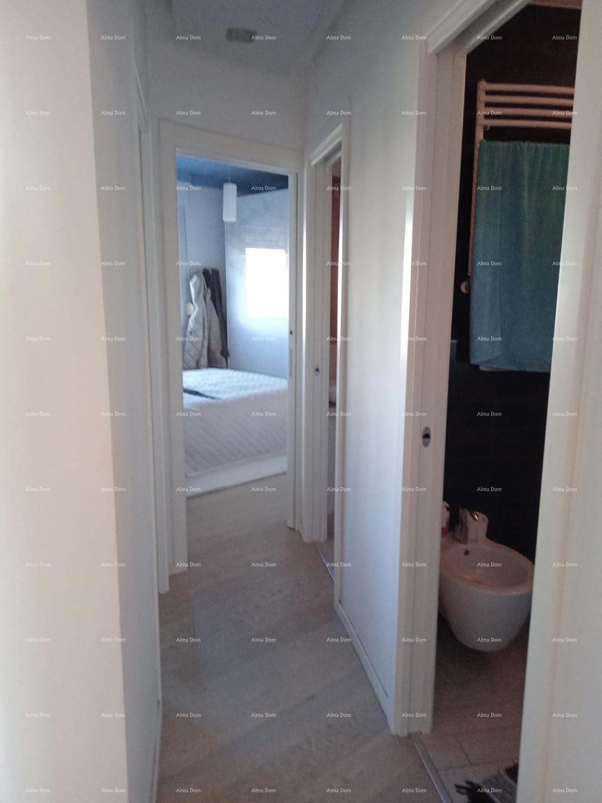 Prodaja - stan s pogledom na more - dve minute do sprehajalne poti Lungomare, Pula!