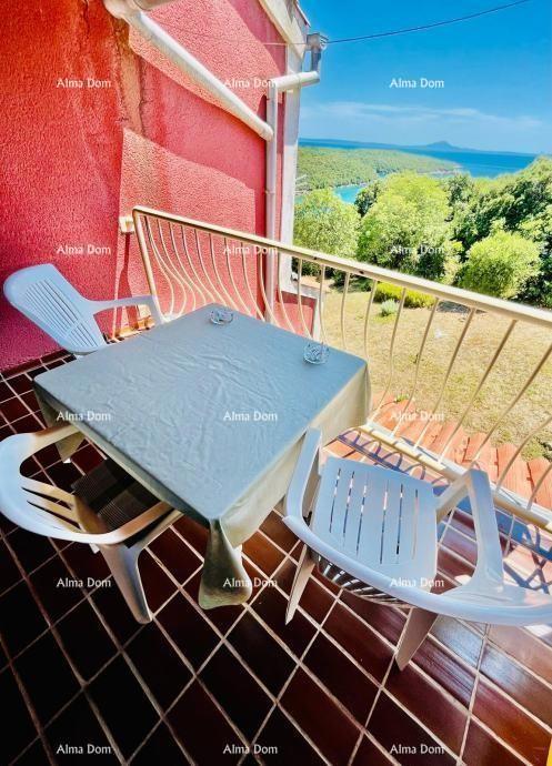 Apartma z galerijo in pogledom na morje – Duga Uvala, 100 m od plaže