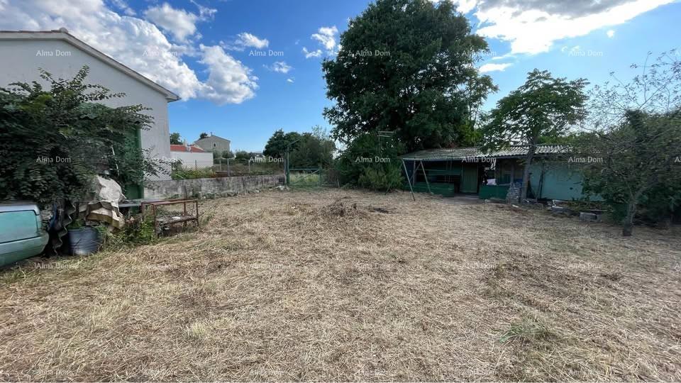 Hiša in zemljišče v Barbanu - 2 km od morja