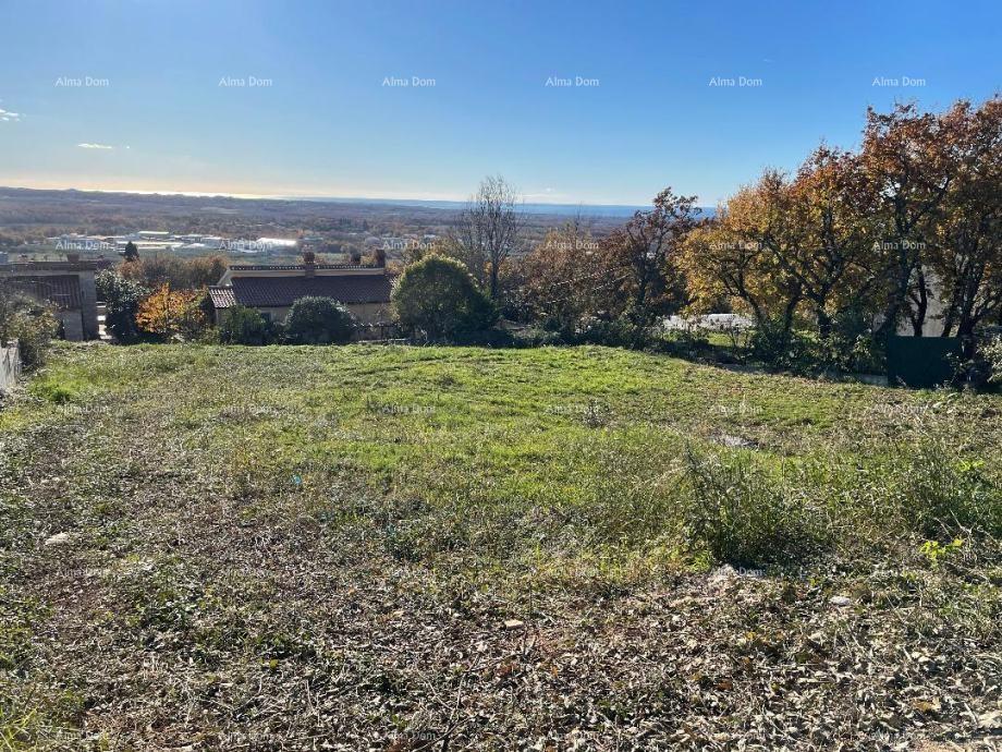 Kaštelir – gradbena parcela, 603 m2, s pravnomočnim gradbenim dovoljenjem in pogledom na morje