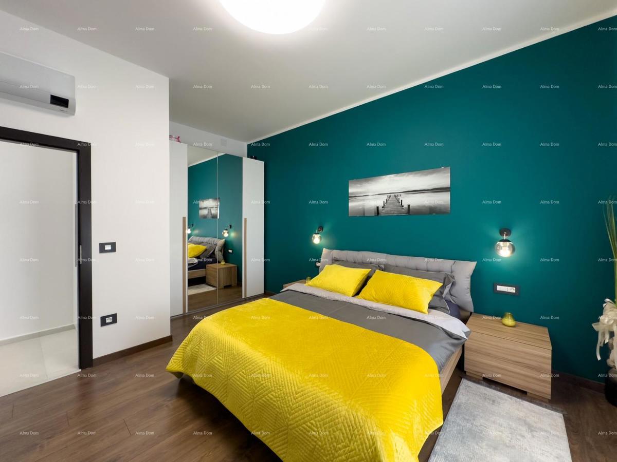 Pulj strogo središče Istarska ulica 500 metrov od Arene Sodobno popolnoma prenovljeno in opremljeno mestno stanovanje