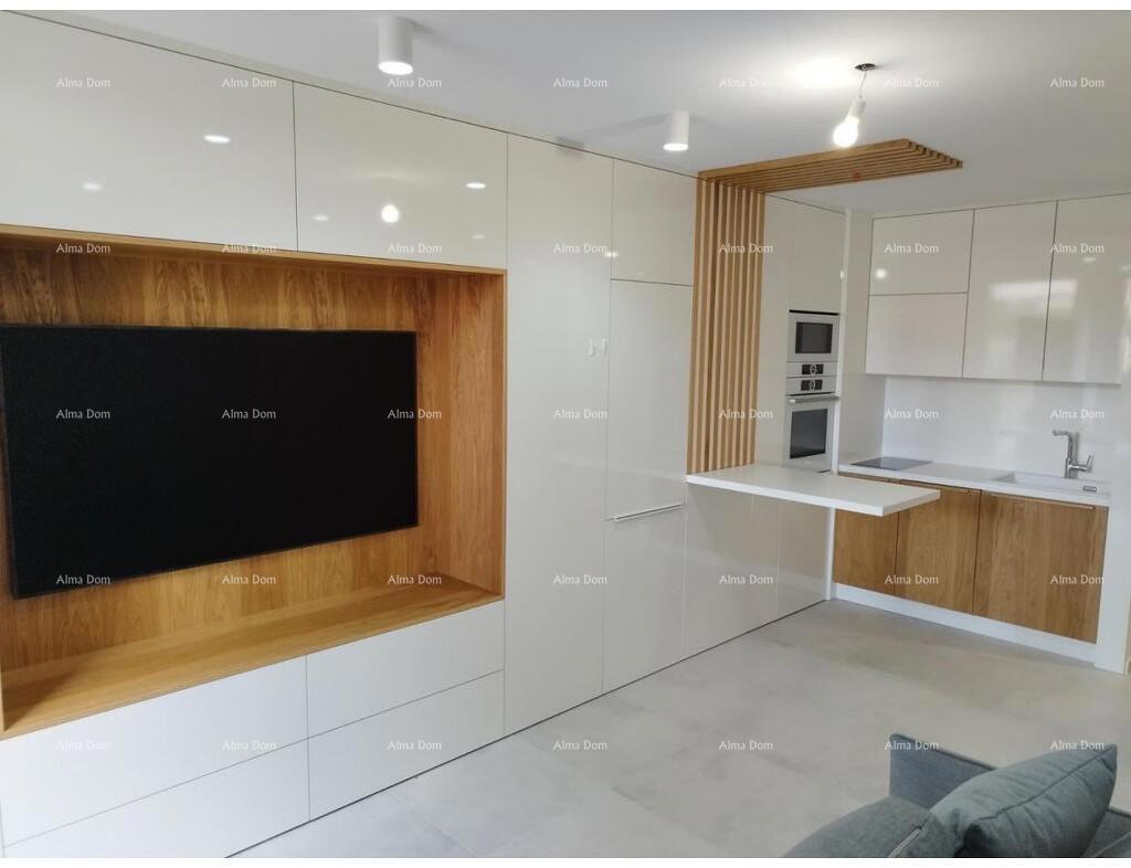 Novo prenovljeno garsonjero, Novigrad, 350 m od morja