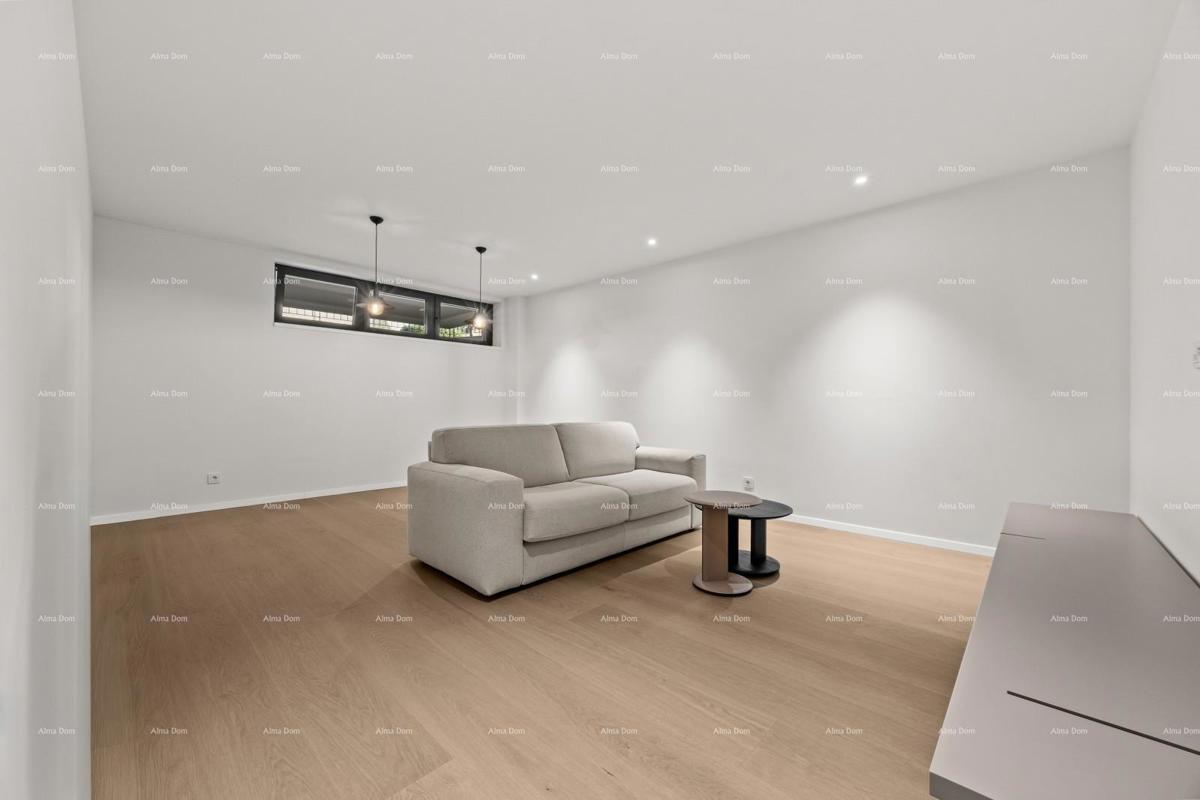 Prvi red do morja! Luksuzna hiša v Umagu, 300 m od morja - popolna za družino z modernimi vsebinami