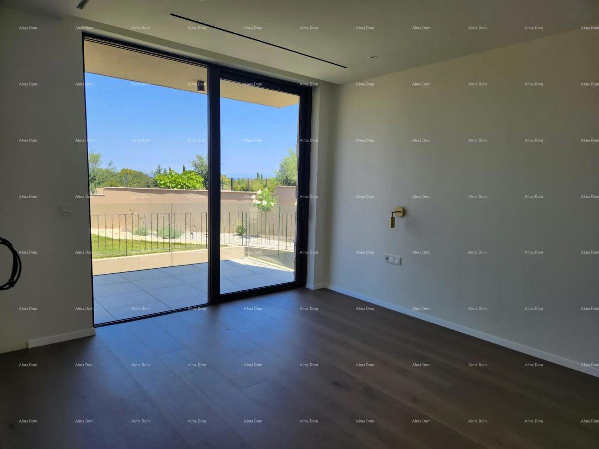 Prvi red do morja! Luksuzna hiša v Umagu, 300 m od morja - popolna za družino z modernimi vsebinami