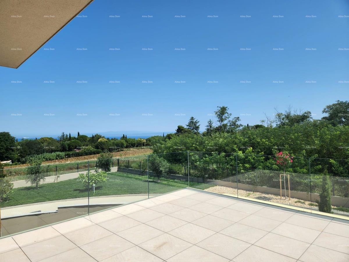 Prvi red do morja! Luksuzna hiša v Umagu, 300 m od morja - popolna za družino z modernimi vsebinami