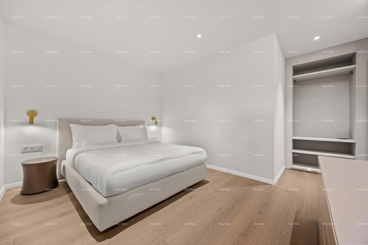 Prvi red do morja! Luksuzna hiša v Umagu, 300 m od morja - popolna za družino z modernimi vsebinami