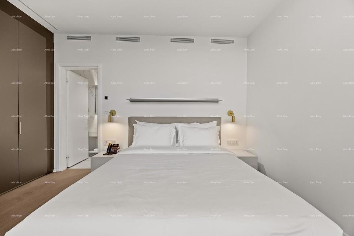 Prvi red do morja! Luksuzna hiša v Umagu, 300 m od morja - popolna za družino z modernimi vsebinami