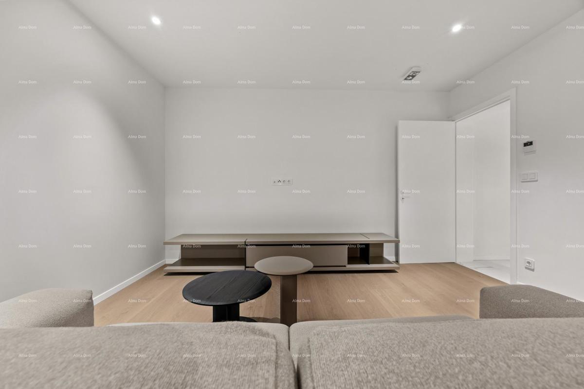 Prvi red do morja! Luksuzna hiša v Umagu, 300 m od morja - popolna za družino z modernimi vsebinami