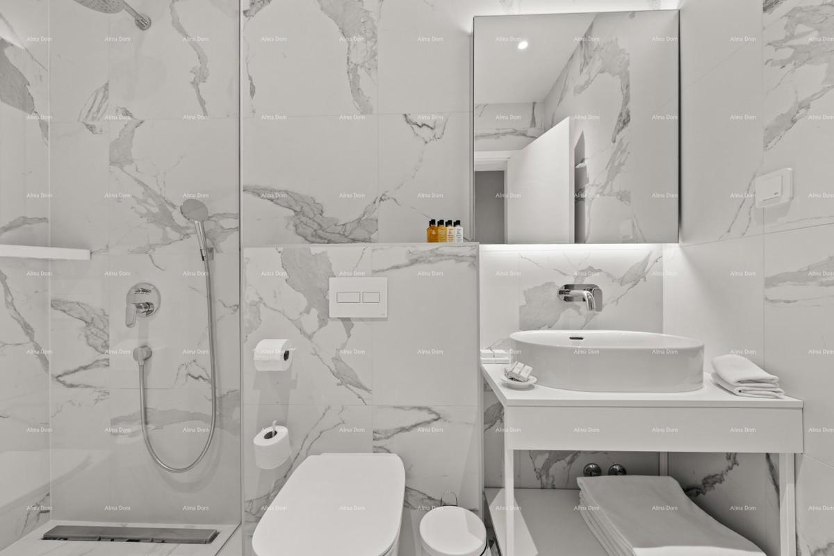 Prvi red do morja! Luksuzna hiša v Umagu, 300 m od morja - popolna za družino z modernimi vsebinami