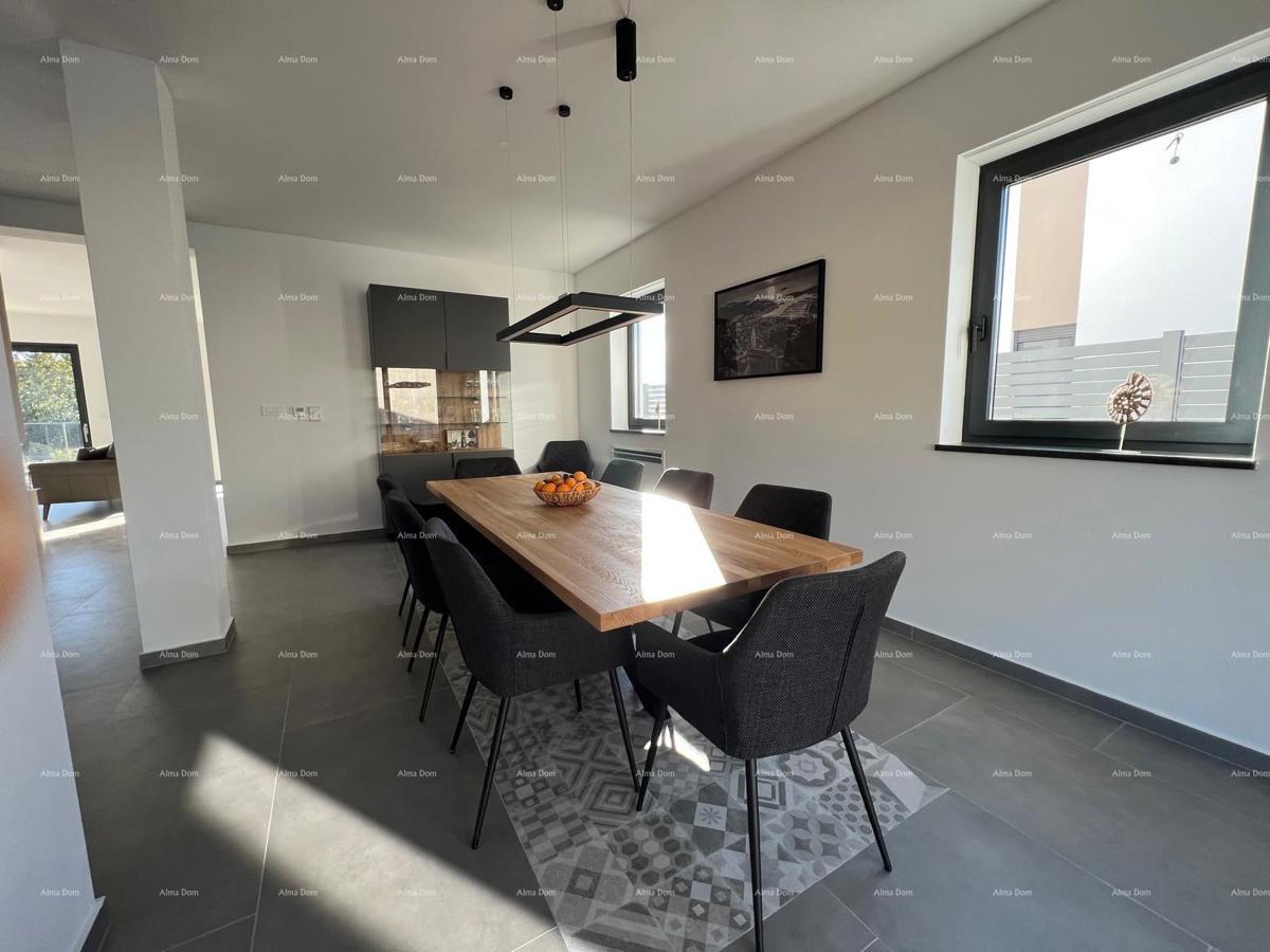 Villa modernog dizajna s bazenom - prodaja, Svetvinčenat!