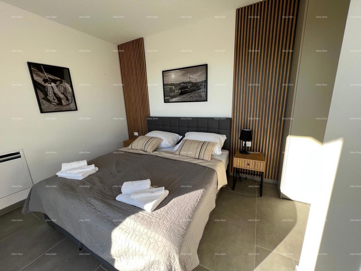 Villa modernog dizajna s bazenom - prodaja, Svetvinčenat!