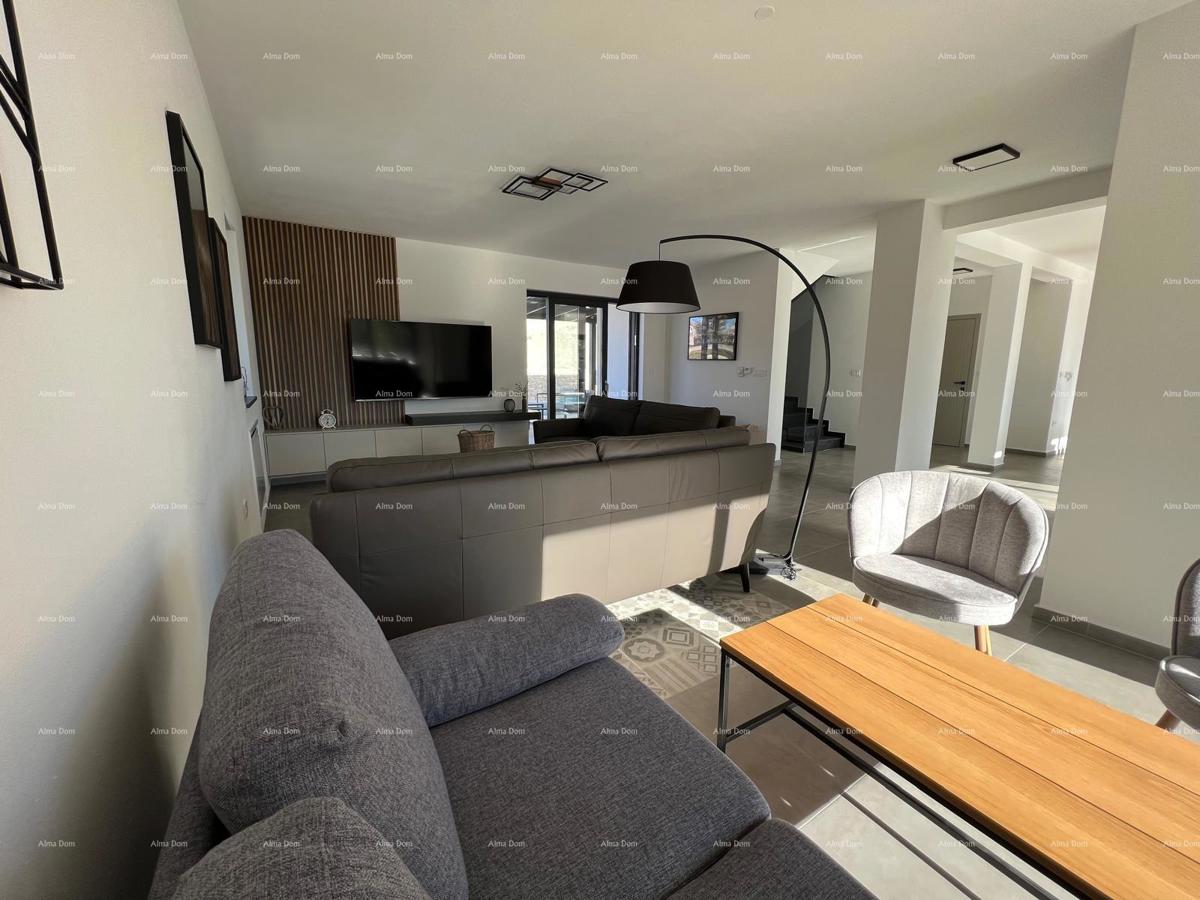 Villa modernog dizajna s bazenom - prodaja, Svetvinčenat!