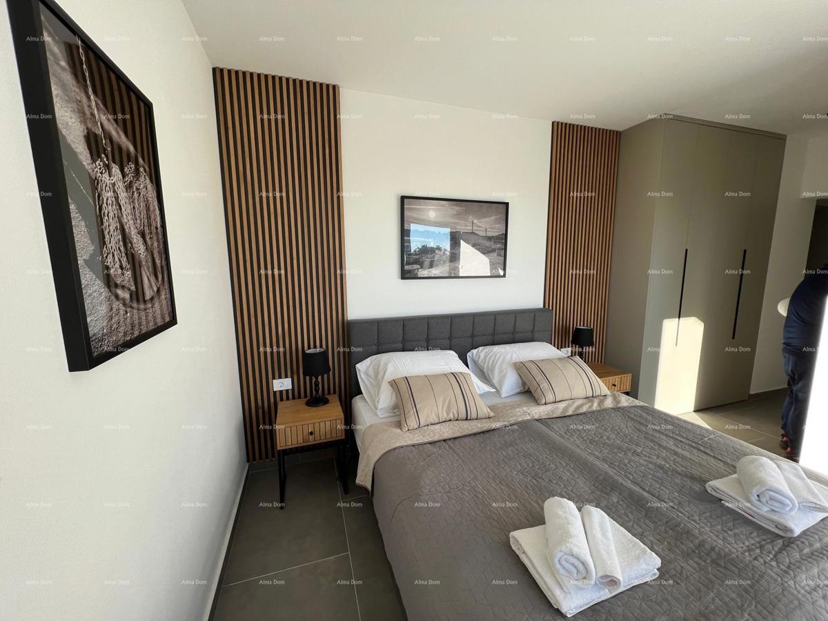 Villa modernog dizajna s bazenom - prodaja, Svetvinčenat!