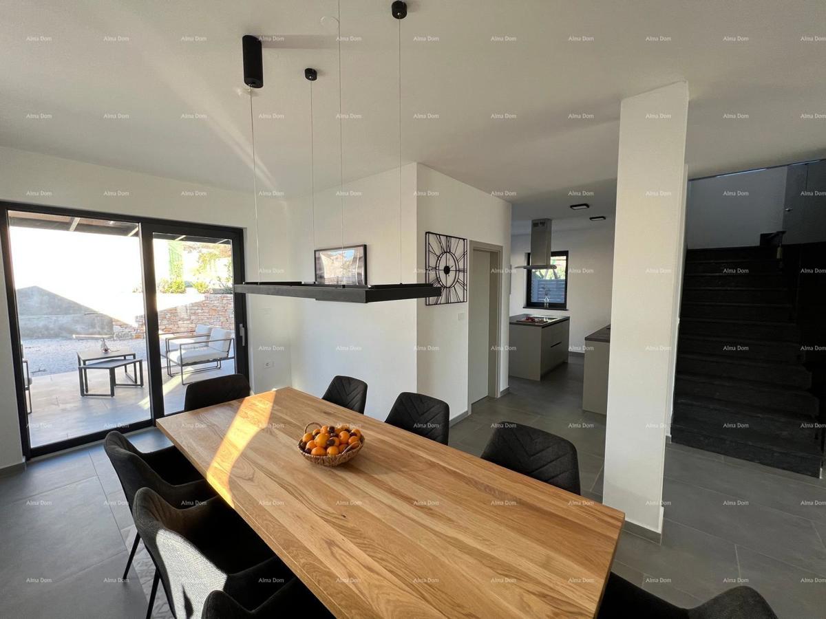 Villa modernog dizajna s bazenom - prodaja, Svetvinčenat!