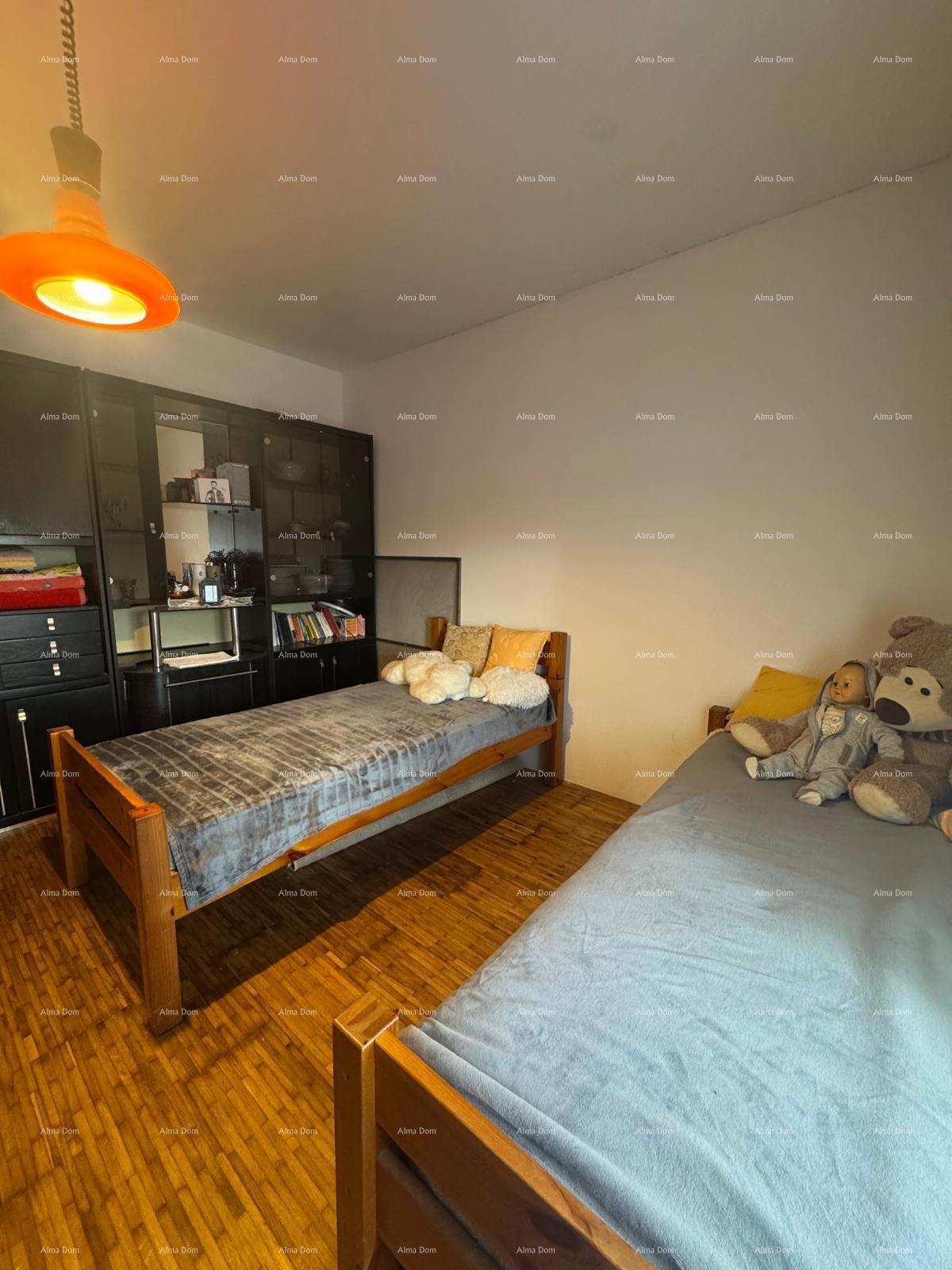 Prodaja hiše v širšem centru s pomožno zgradbo, Pula!