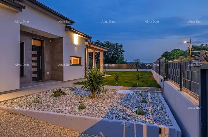 Pomer. Nova samostojeća prizemnica z bazenom.