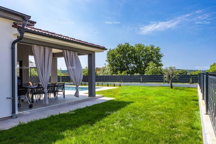 Pomer. Nova samostojeća prizemnica z bazenom.