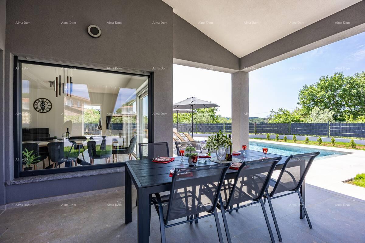 Pomer. Nova samostojeća prizemnica z bazenom.