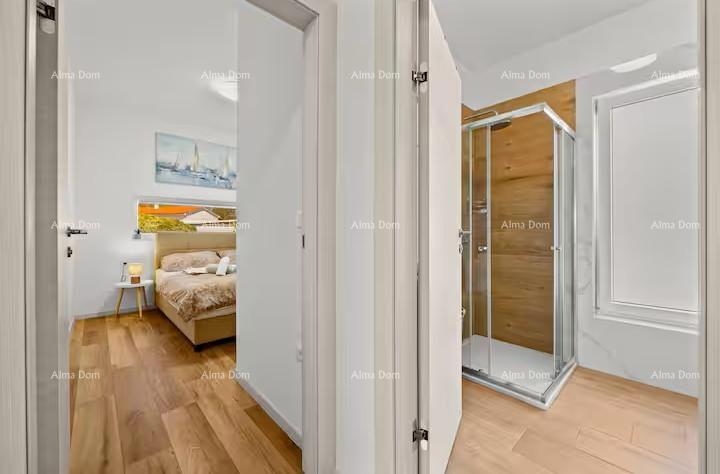 Pomer. Nova samostojeća prizemnica z bazenom.