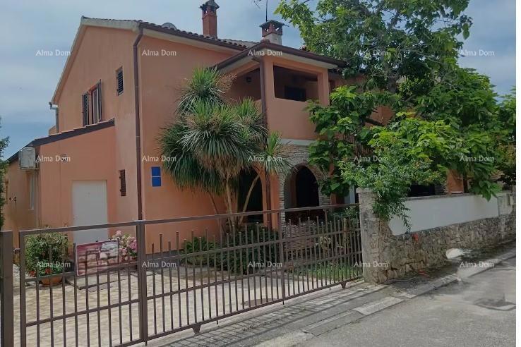 ROVINJ – APARTMAJSKA ZGRADA NA MIRNI LOKACIJI, IDEALNA ZA NALOŽBE